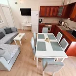 Apartment Sofia Luxury Lechaio
