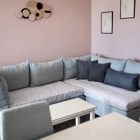 Sofia Luxury Лехаио