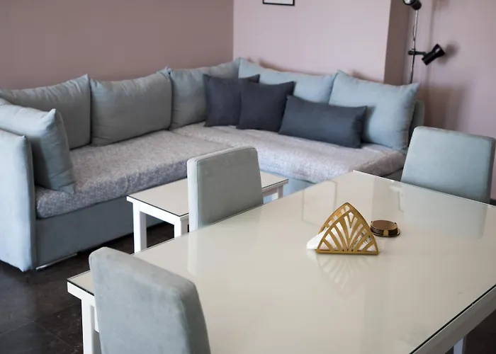 Sofia Luxury * Lechaio