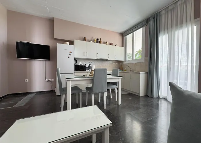 Sofia Luxury * Lechaio